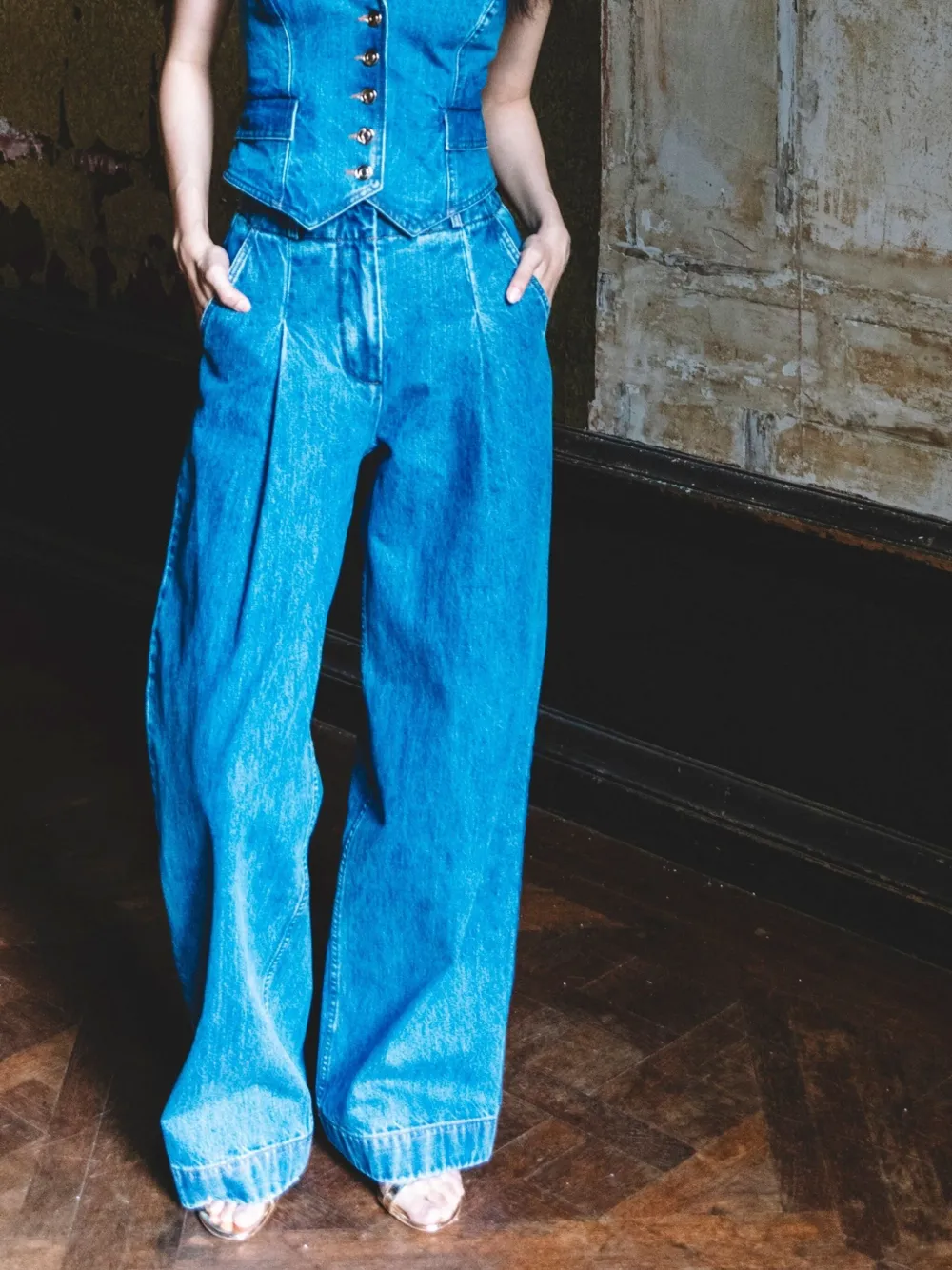 Cailyn Pleated-Front Jeans
