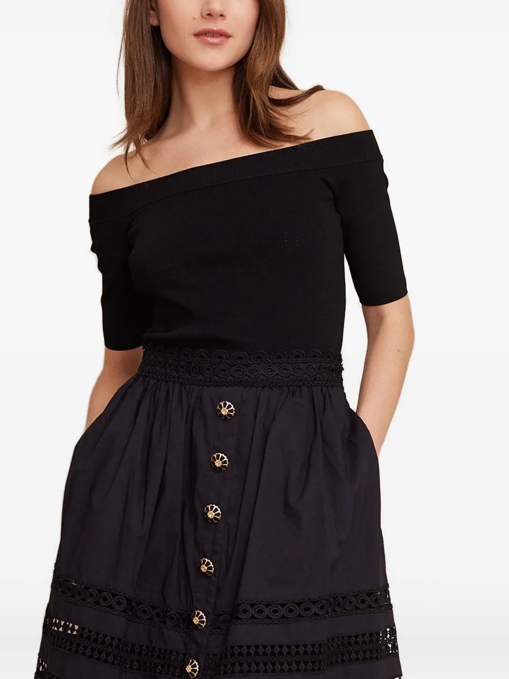 Cara Valentina off-shoulder blouse met korte mouwen Zwart