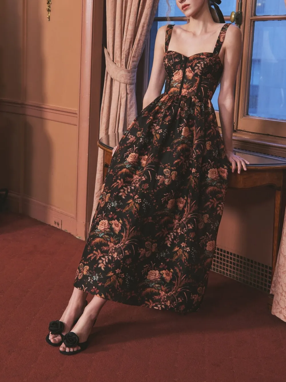 Cara Cara Midi-jurk met bloemenprint - Zwart