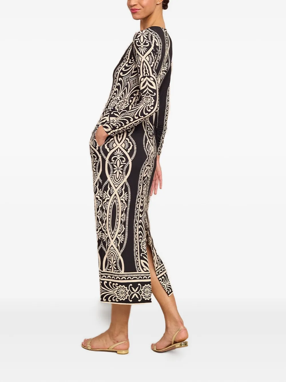  Cara Cara Long-sleeve Patterned Midi Dress - Black 