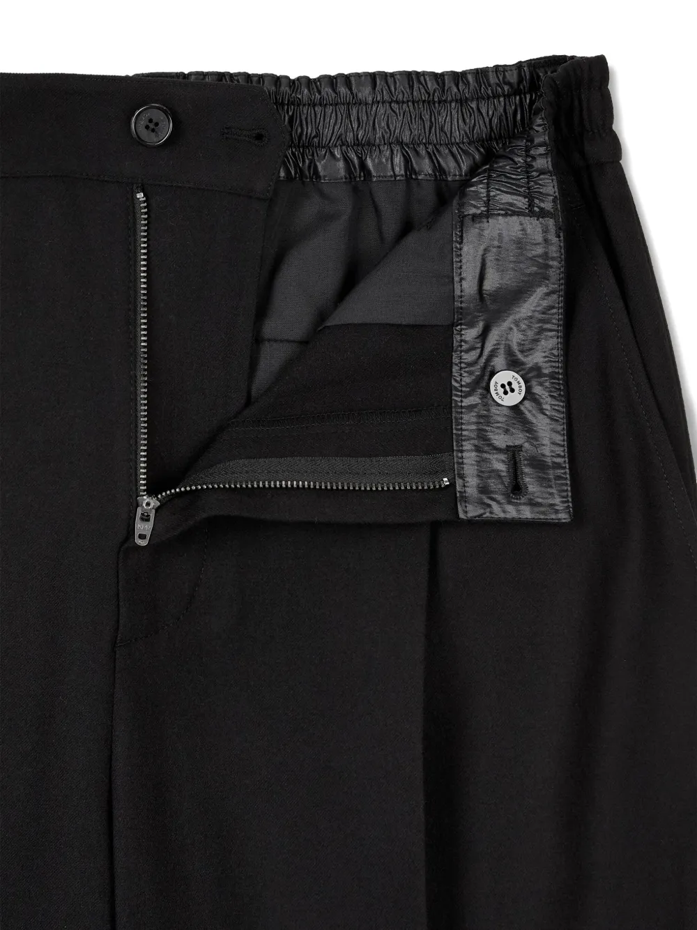 Button-Fastening Pleated Trousers