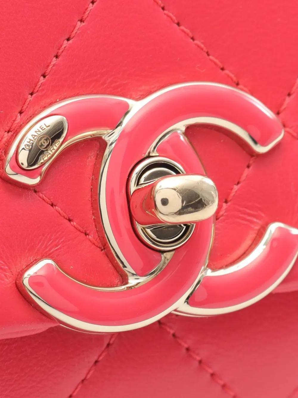 CHANEL Pre-Owned 2021 Medium Lambskin Twist Chain Enamel CC Flap crossbody bag | Pre-Owned | Image 2