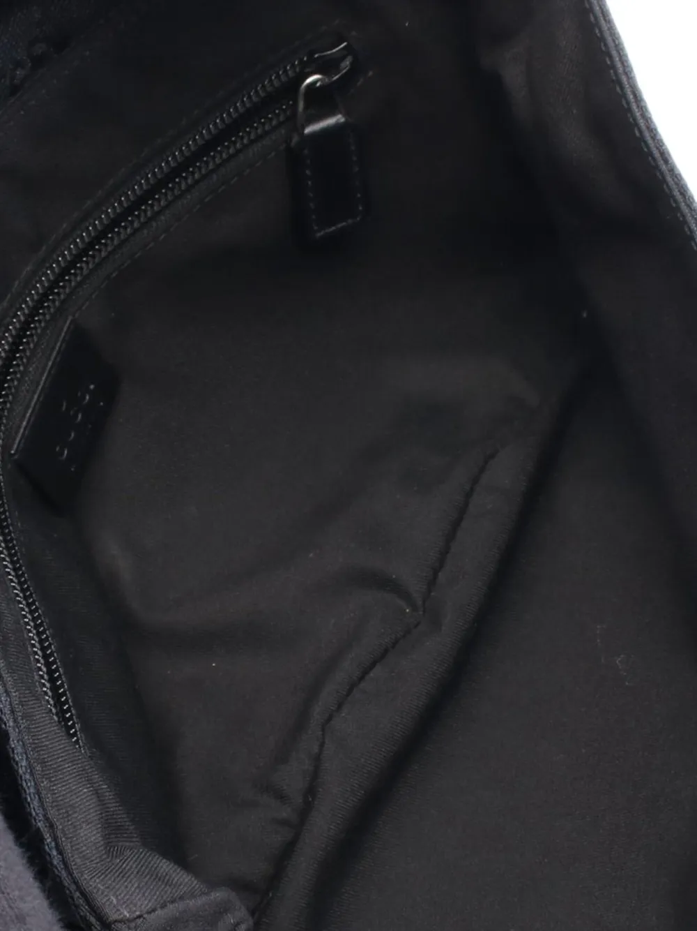 Pre-owned Gucci 2000-2015 Gg Canvas Belt Bag In Black