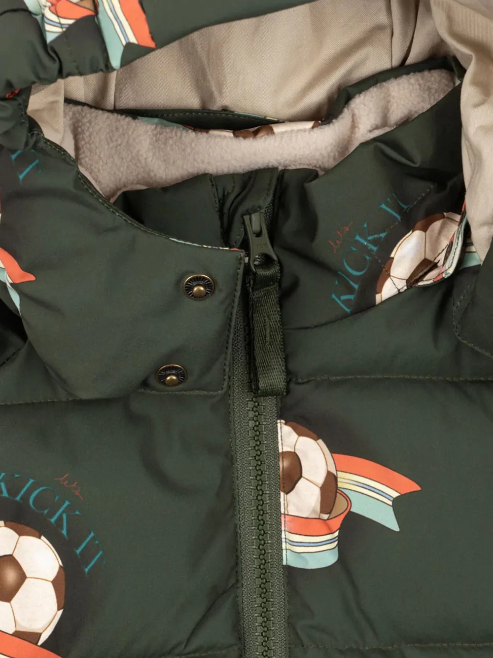 Konges Sløjd Nuka jack met capuchon en voetbalprint Groen