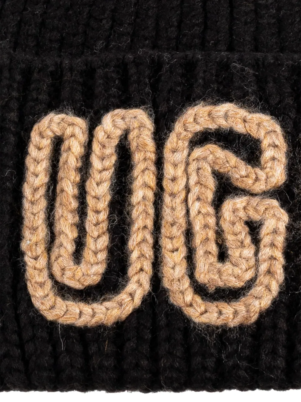 Ugg Logo-embroidered Beanie In Black