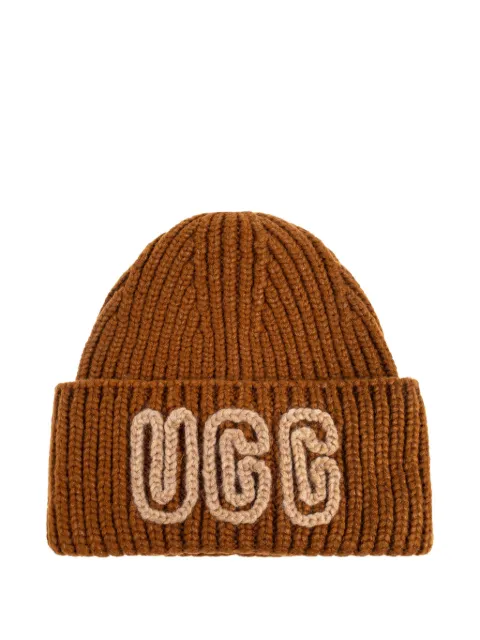 UGG طاقية بحياكة مضلعة