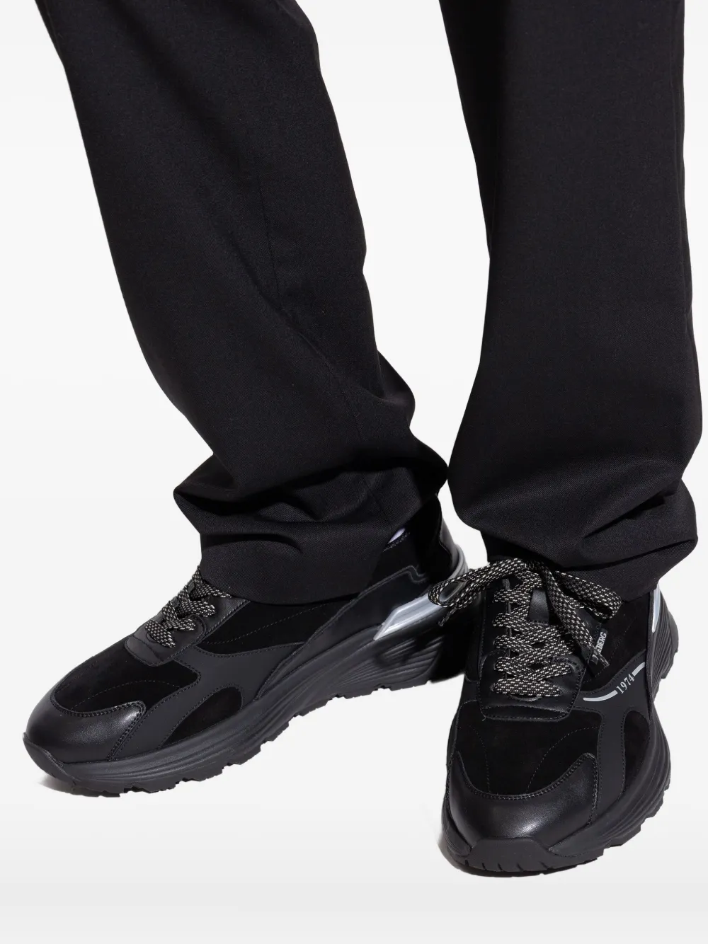 Iceberg Sneakers met vlakken en veters Zwart