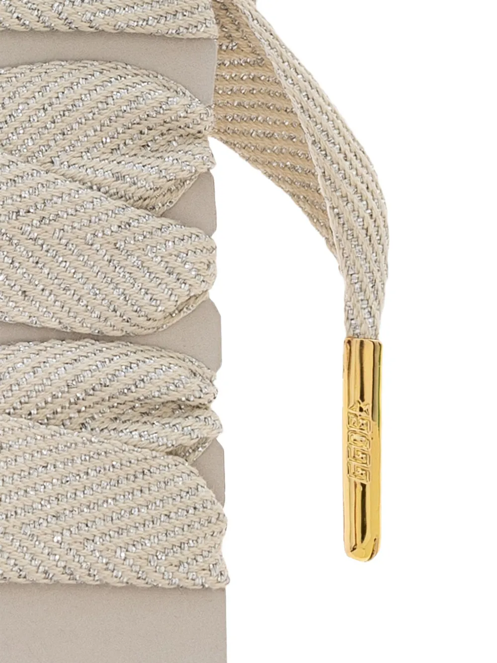 Golden Goose Schoenveters verfraaid met parels Beige