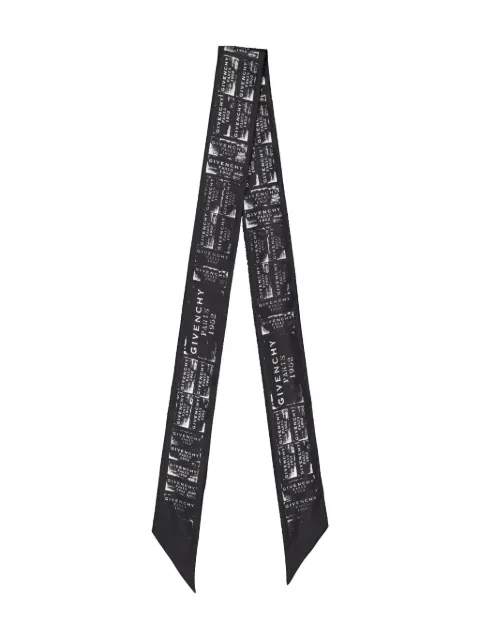 Givenchy mascada de seda con sello del logo