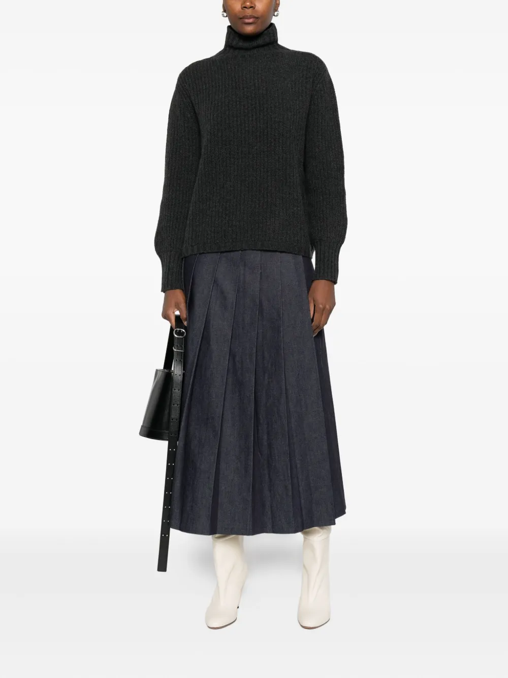 Aragona Cashmere Jumper In Black