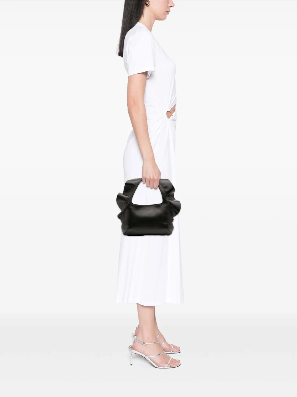 Valentino Garavani Pre-Owned 2018-2025 Small Nappa Atelier 04 Rouches Edition hobo bag | Pre-Owned | Image 2