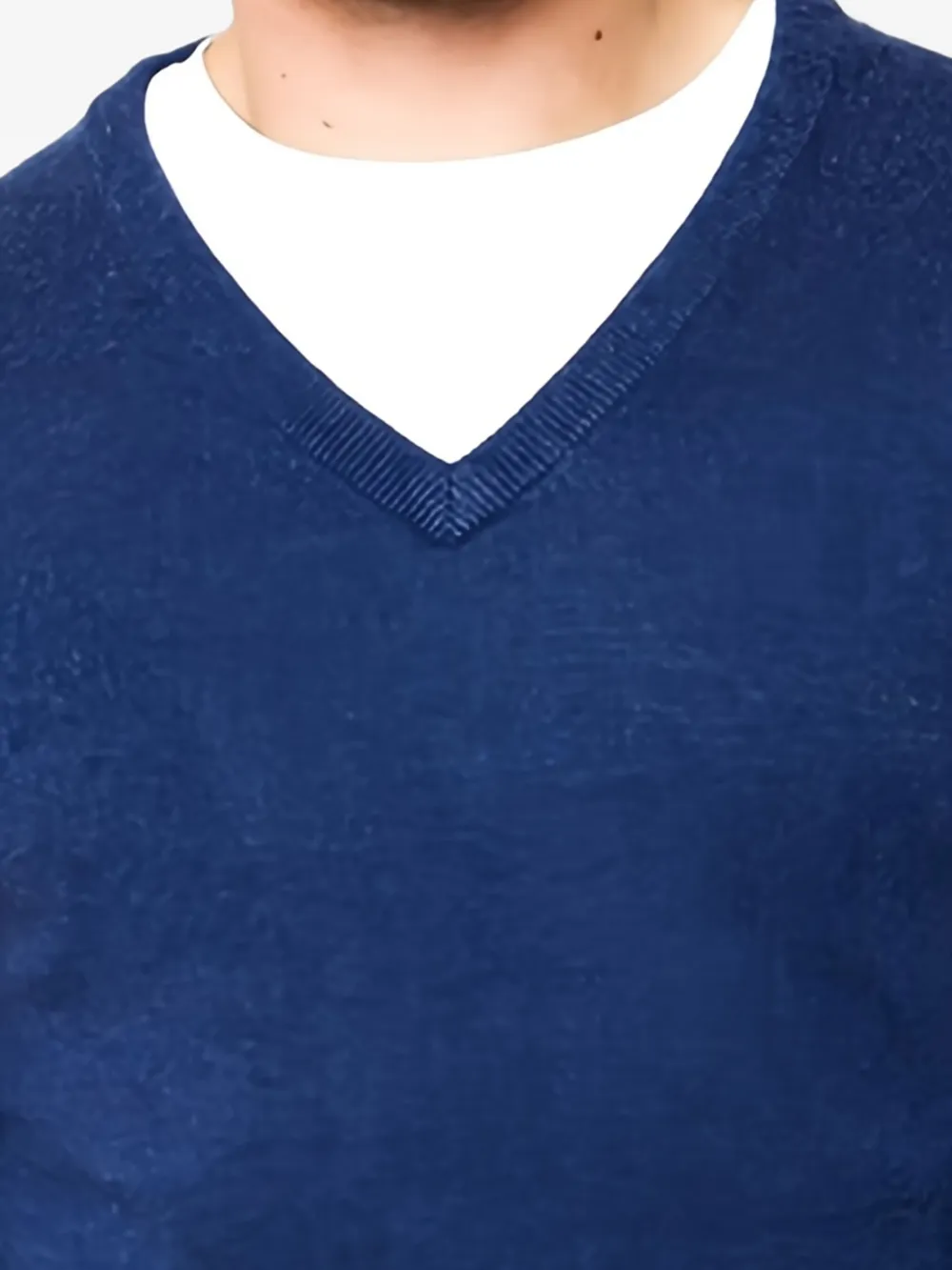 vue sur mer   Halou V-neck T-shirt | T-Shirts | Image 2