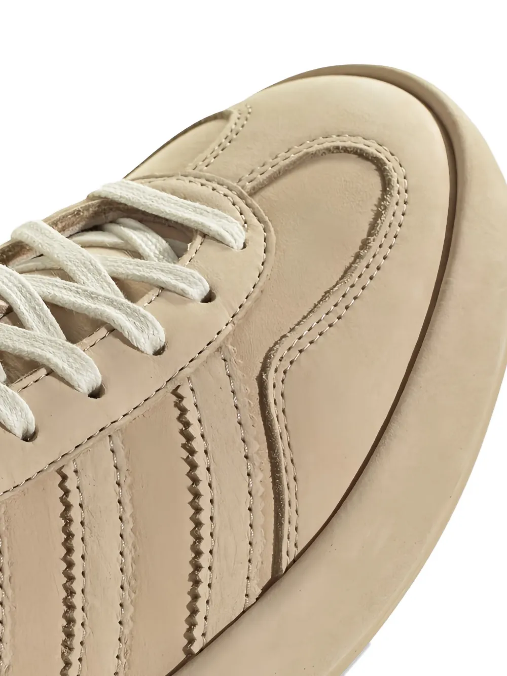 adidas Gazelle sneakers met drie strepen Beige