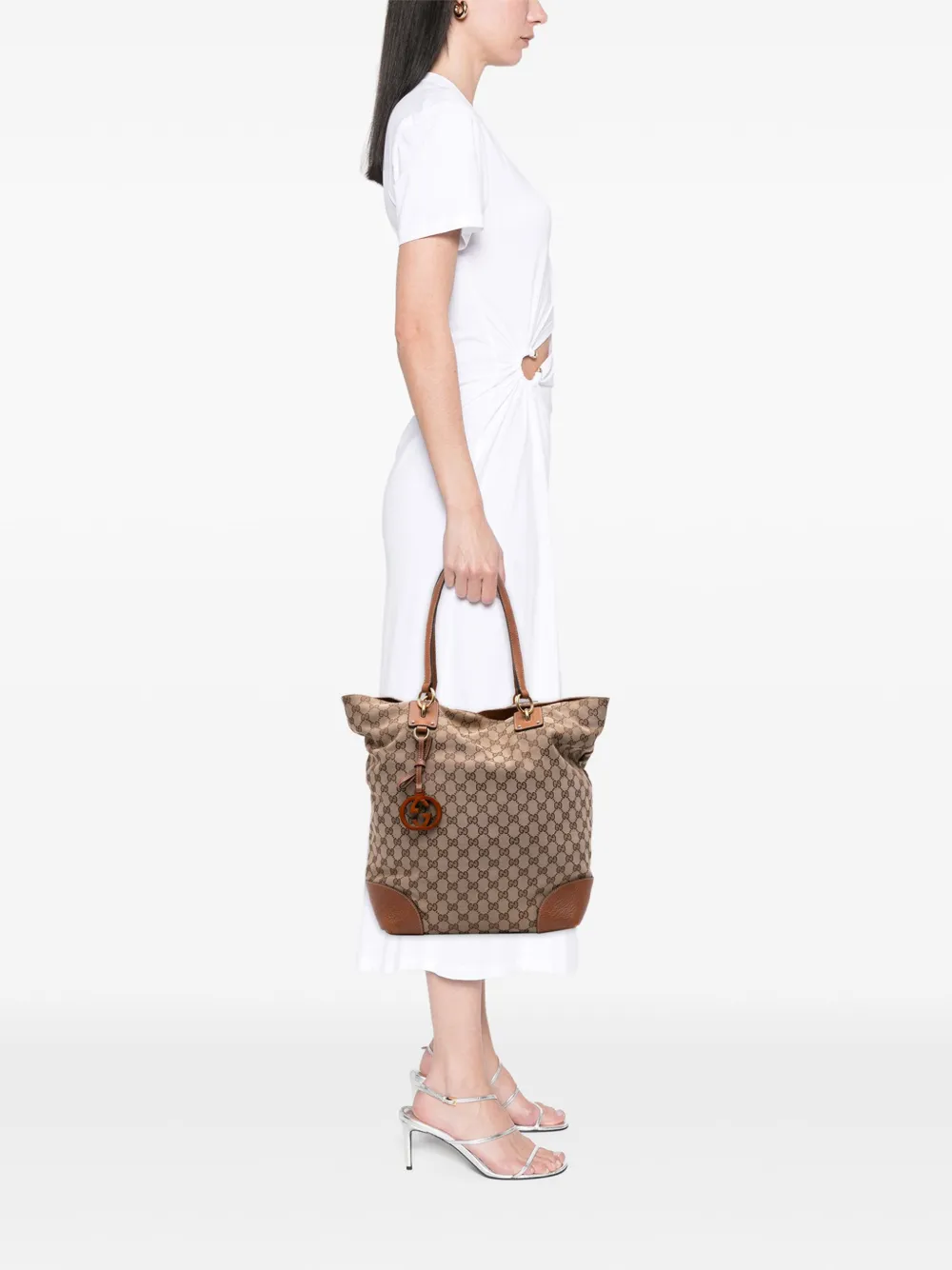 Gucci Pre-Owned 2016-2025 Large GG Canvas GG Charm tote bag | Pre-Owned | Image 2