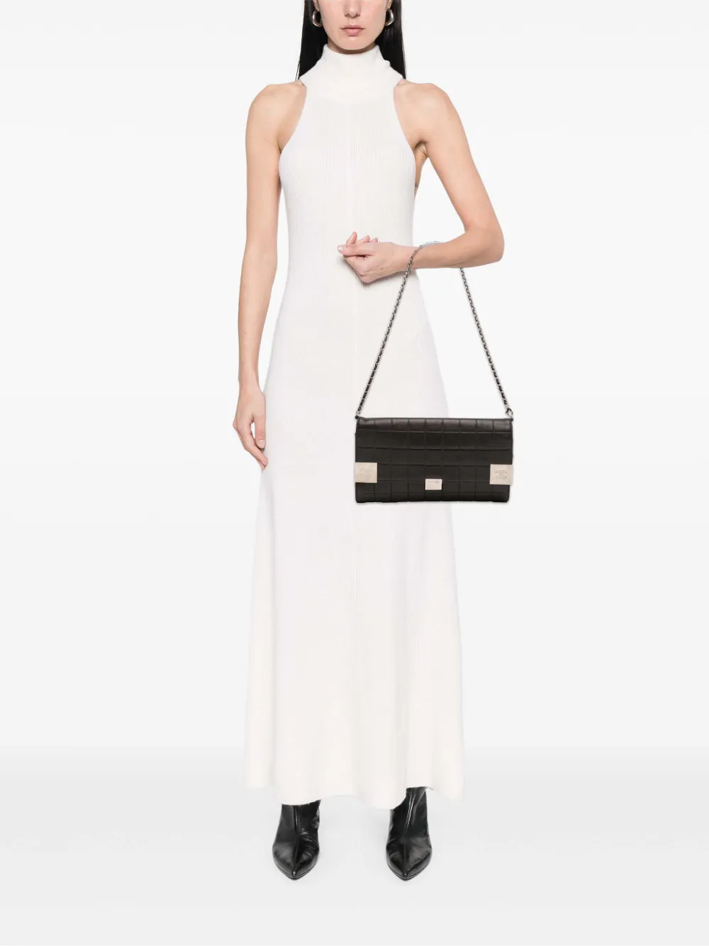 CHANEL Pre-Owned 2000-2002 Quilted Lambskin Chocolate Bar shoulder bag | Pre-Owned | Image 2