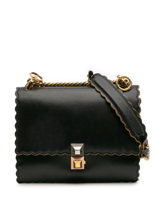 Fendi Pre-Owned 2010-2025 Small Scalloped Leather Kan I