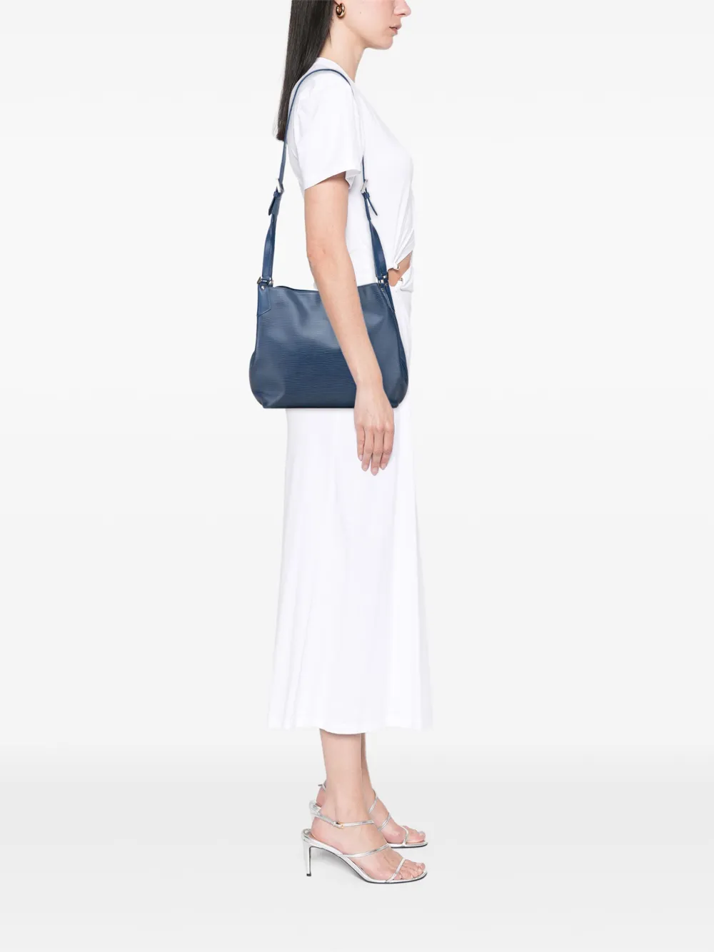 Louis Vuitton Pre-Owned 2005 Epi Mandara MM shoulder bag | Pre-Owned | Image 2