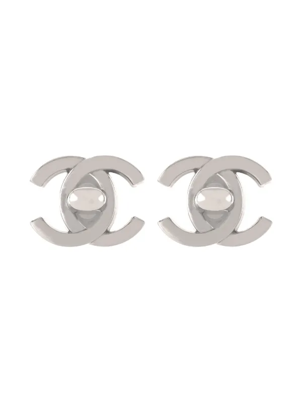 CHANEL Pre-Owned 1996 ターンロック イヤリング | シルバートーン 