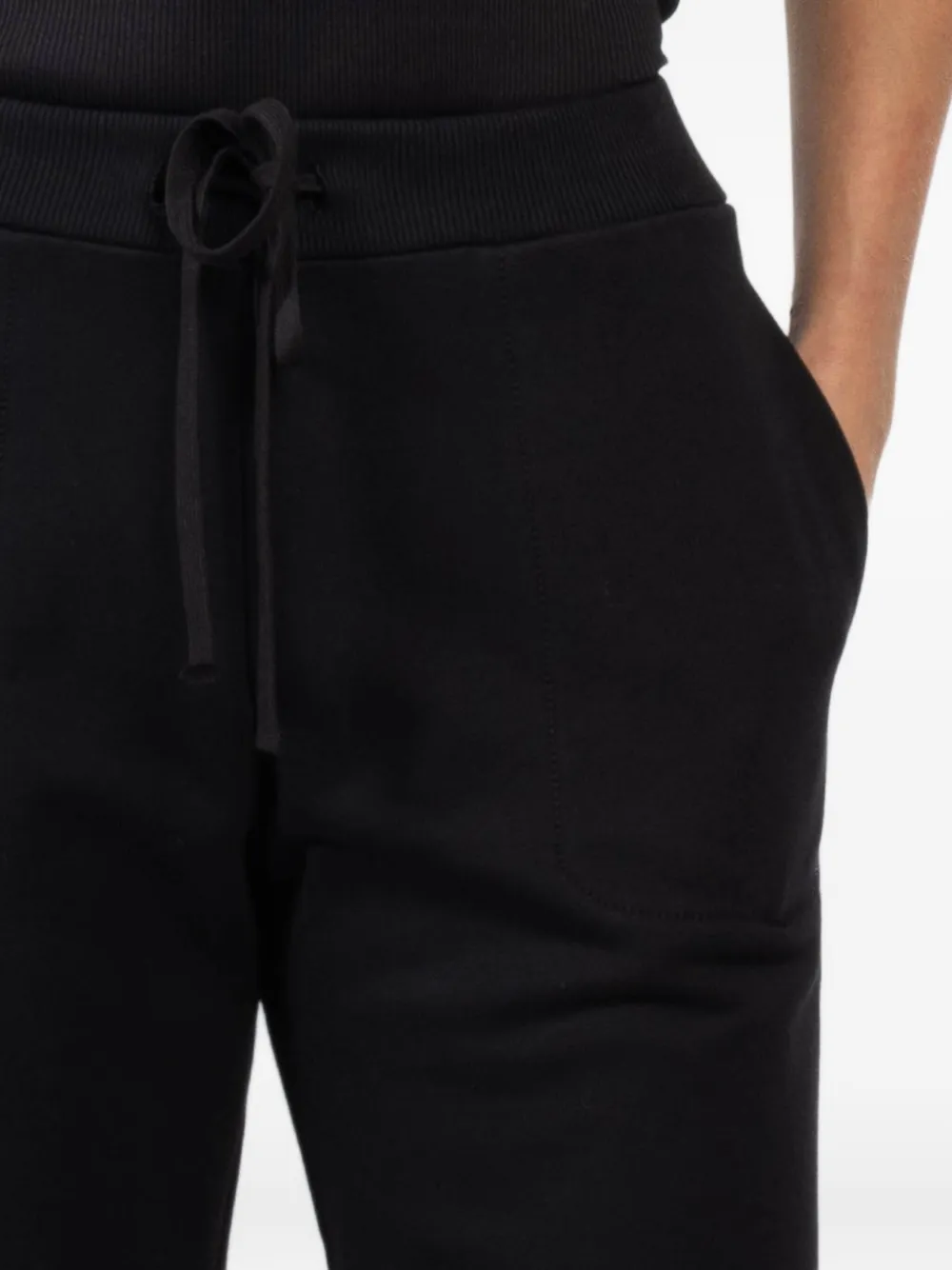 Arlo Mott Cropped Trousers In Black