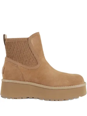 UGG Ankle Boot Classic Mini Com Plataforma | Neutro | FARFETCH BR UGG Ankle Boot Classic Mini Com Plataforma | Neutro | FARFETCH BR