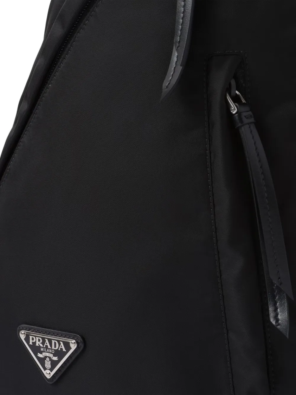 Prada Rugzak met logoplakkaat Zwart