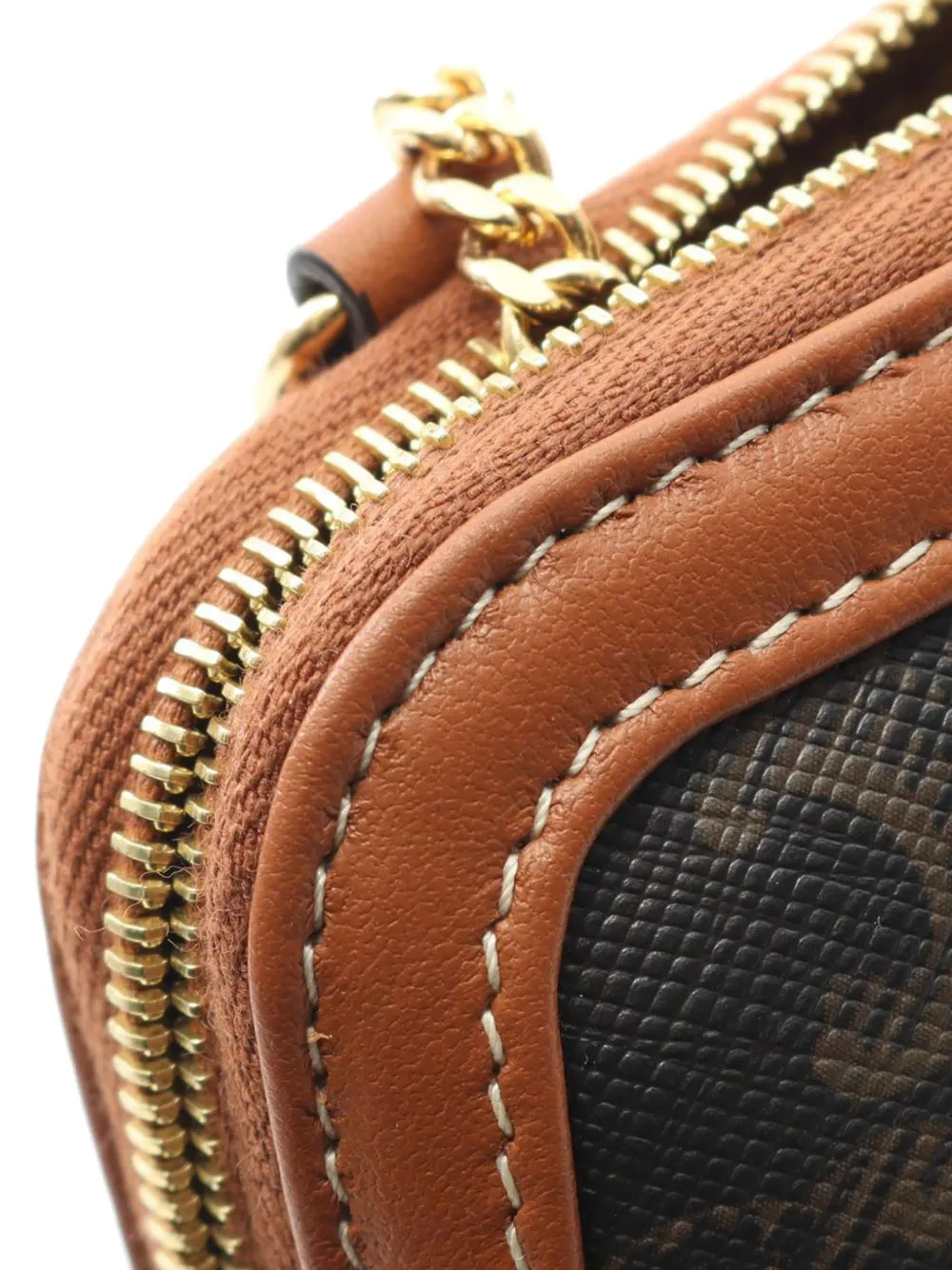 Celine Pre-Owned 2021-2025 Triomphe Coated Canvas Clutch On Chain crossbody bag | Pre-Owned | Image 2