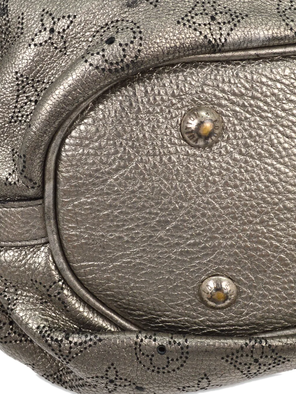 Pre-owned Louis Vuitton 2008 Small Mahina Shoulder Bag In Silver