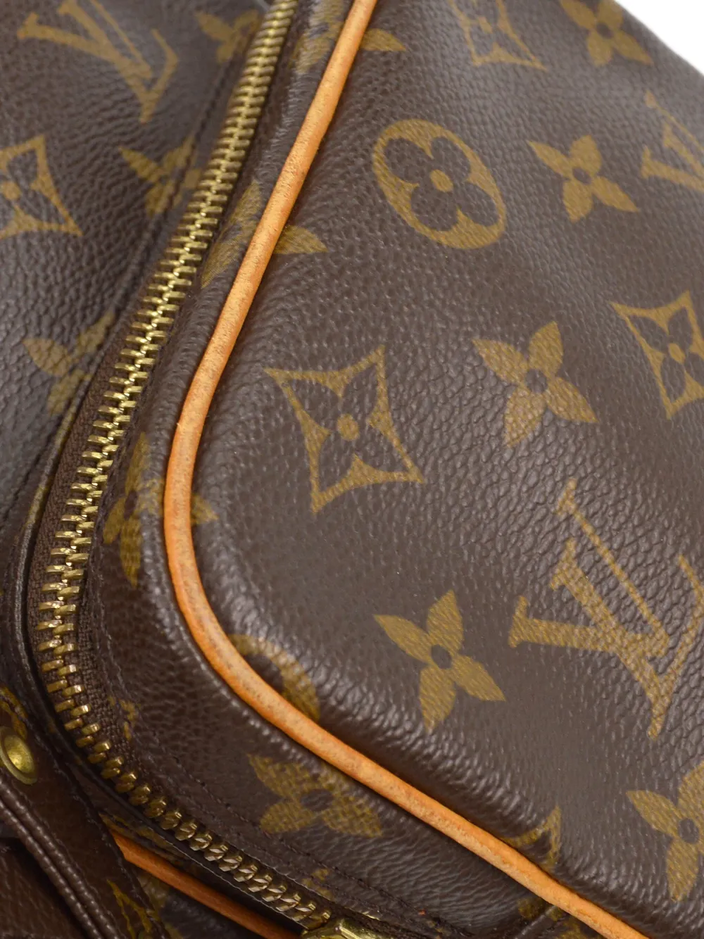 Pre-owned Louis Vuitton 2005 Amazon Crossbody Bag In Brown