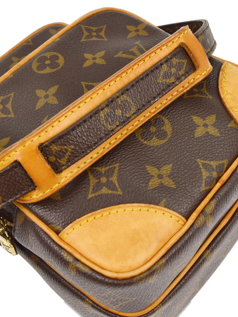 Pre-owned Louis Vuitton 2005 Amazon Crossbody Bag In Brown