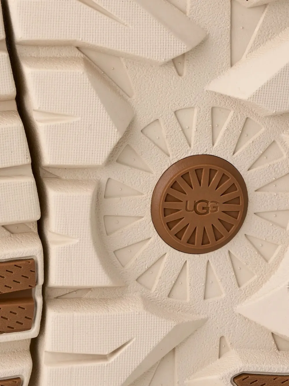 UGG STIVALE BASSO CHESTNUT WHITECAP 7 Bruin