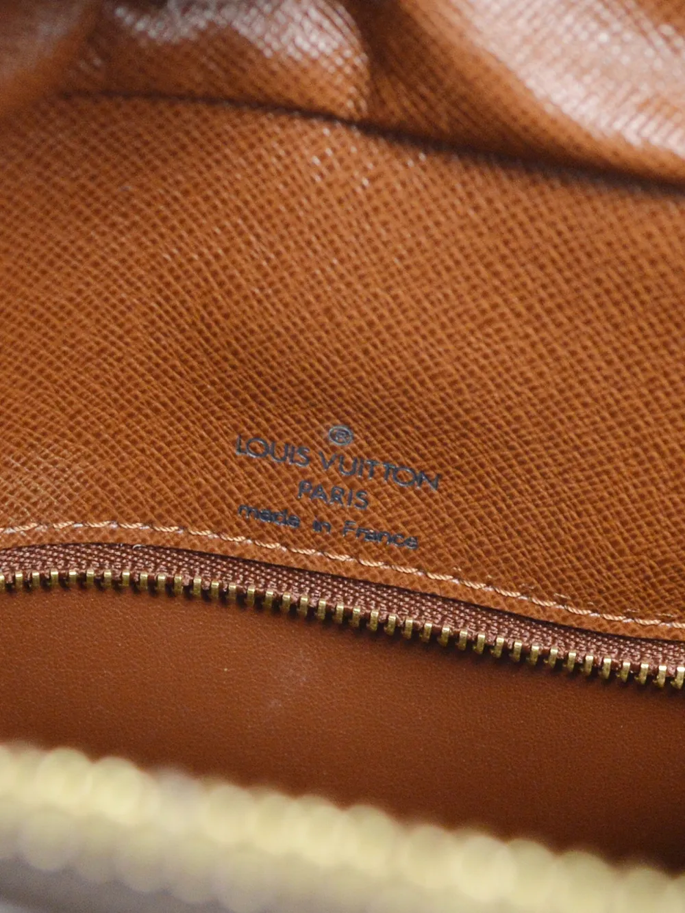 Pre-owned Louis Vuitton 2002 Boulogne 30 Shoulder Bag In Brown