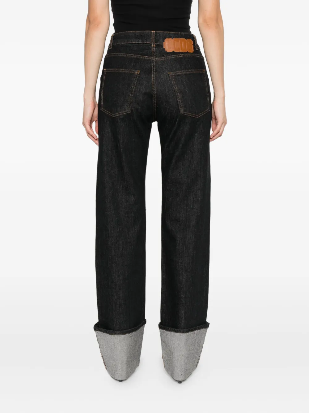 Gcds Cuffed-hem Jeans In Black