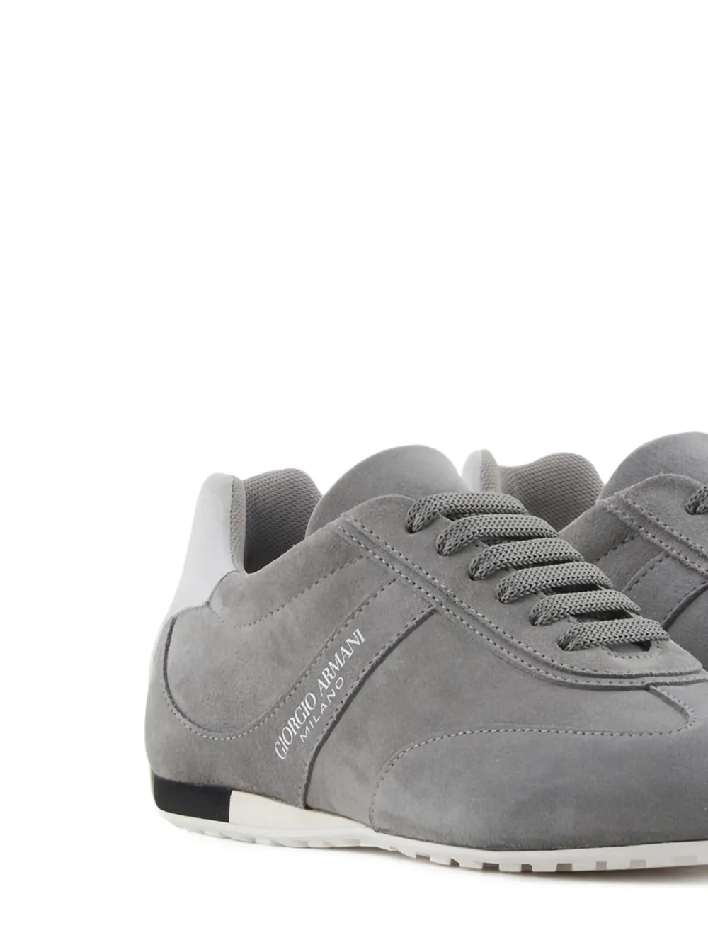 Giorgio Armani Suède sneakers Grijs
