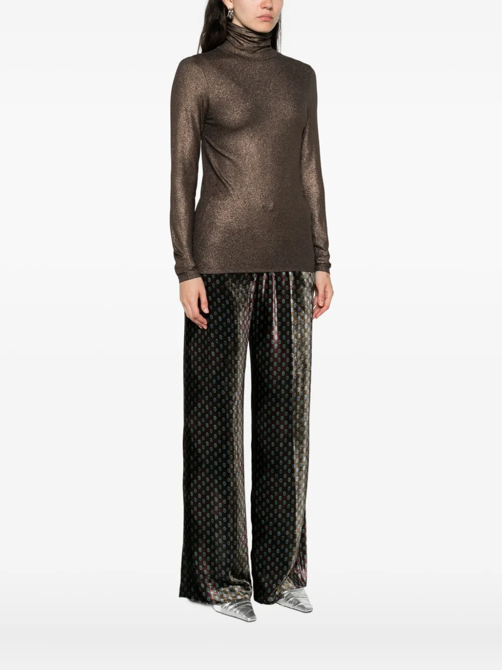 Majestic Fitted Brown Turtleneck Sweater With Subtle Shimmer In Brown