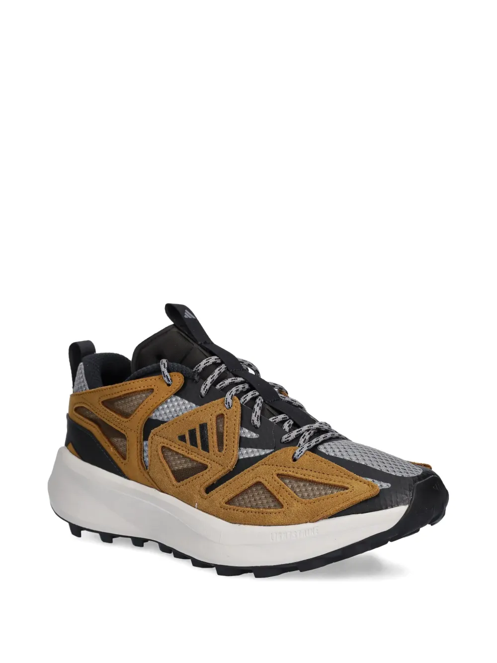 adidas Kantai Trail sneakers met vlakken en uitgesneden details Bruin