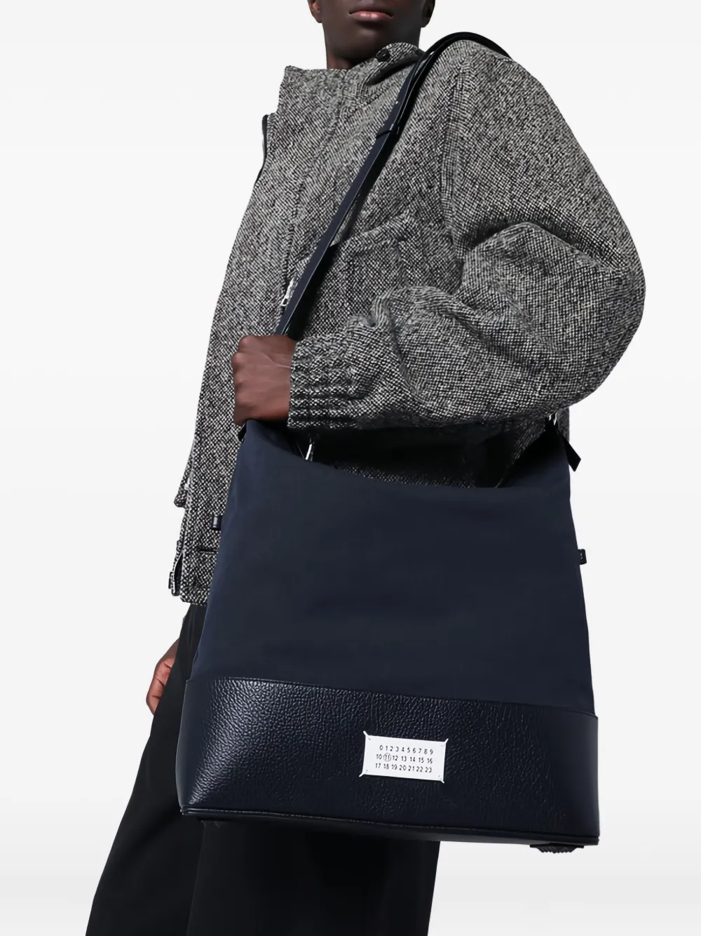 Maison Margiela Messengertas met logoplakkaat - Blauw