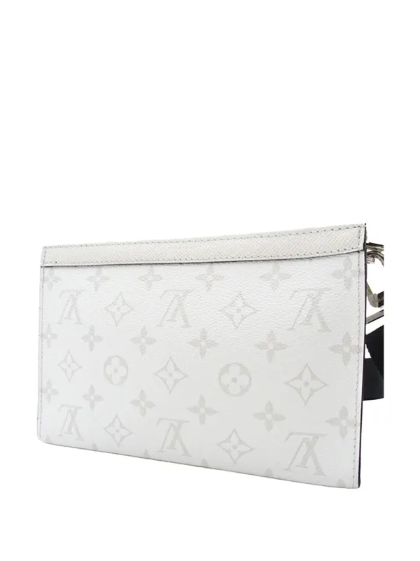 Louis Vuitton Pre-Owned 2021-2025 Monogram Taigarama Gaston Wearable Wallet  Crossbody Bag White FARFETCH IN
