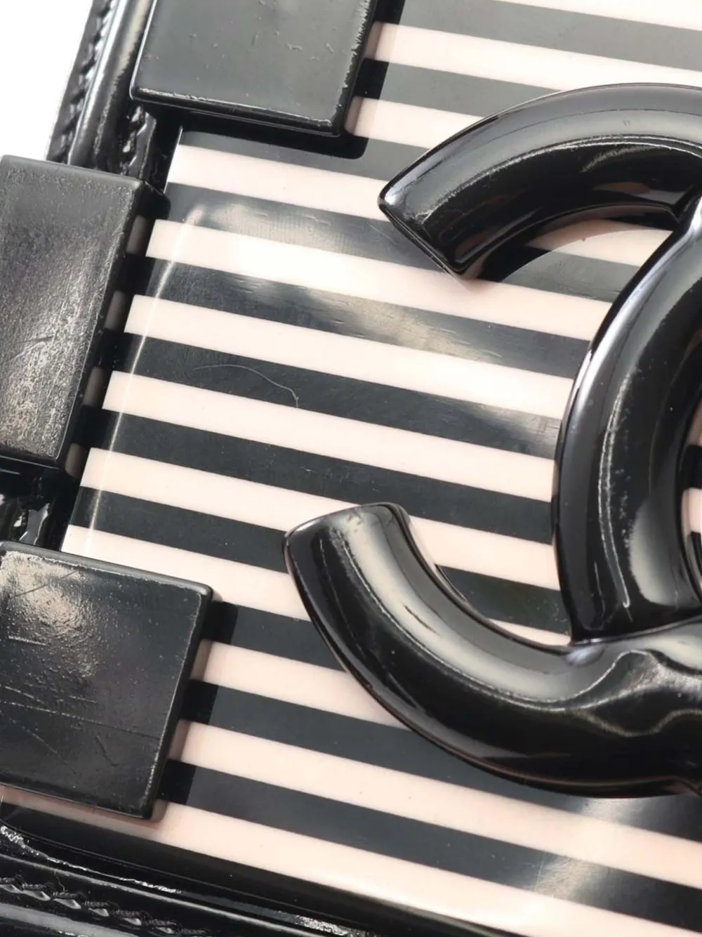CHANEL Pre-Owned 2014 Mini Patent and Acrylic Striped Boy Brick Flap crossbody bag | Pre-Owned | Image 2