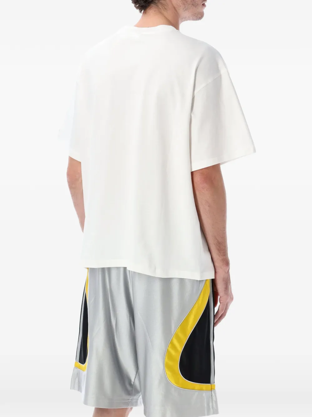 adidas playera con estampado gráfico en colaboración con Brain Dead | Playeras | Image 2