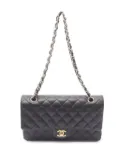 CHANEL Pre-Owned 2010-2011 Medium Classic Lambskin Double Flap shoulder bag - Black