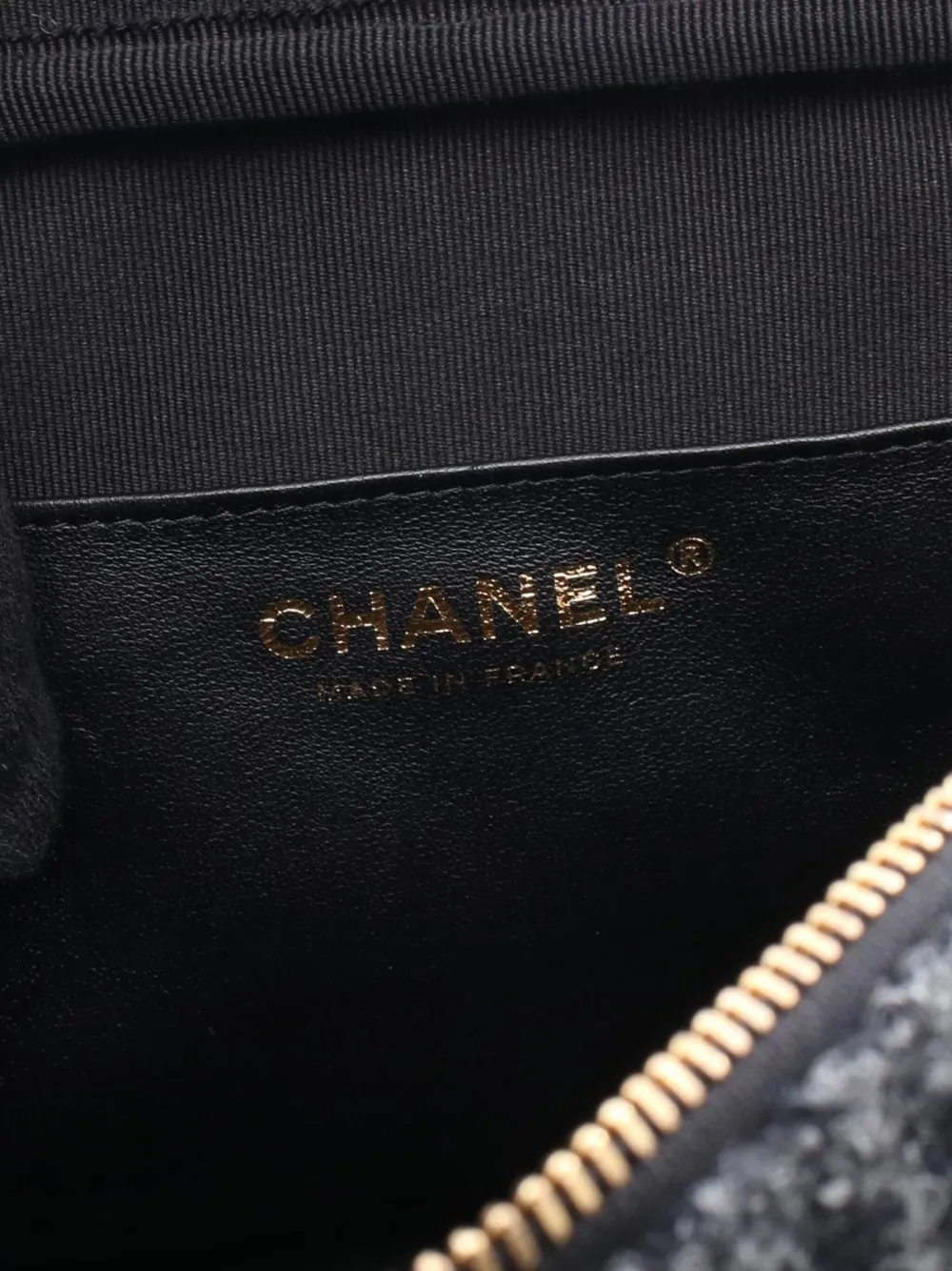 CHANEL Pre-Owned 2021-2025 Small CC Wool Tweed Flap shoulder bag | Pre-Owned | Image 2