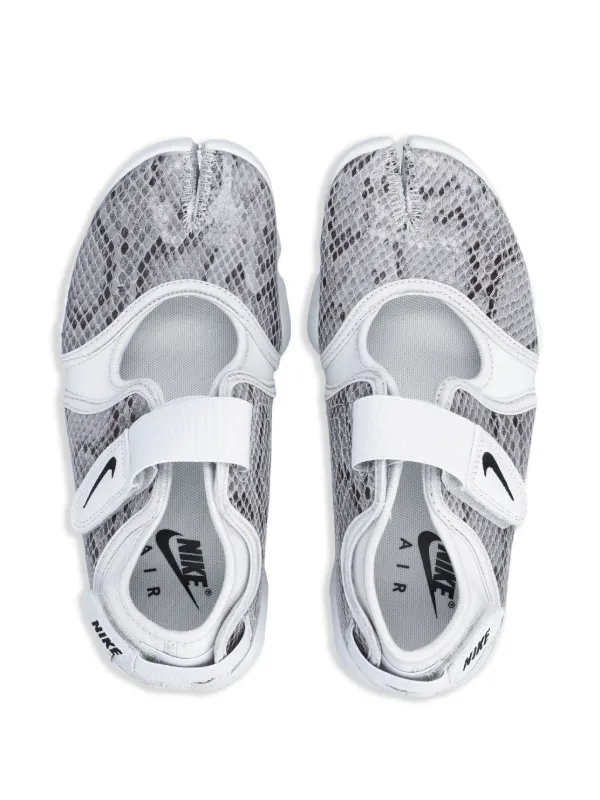 NIKE エアリフト　ホワイト/グレー Nike Air Rift snake-effect Sneakers | Grey | FARFETCH