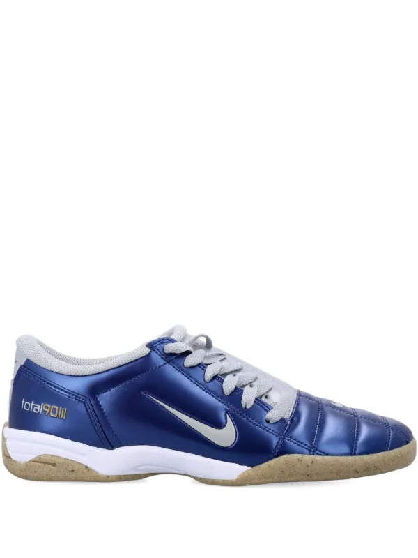nike total 90 trainers