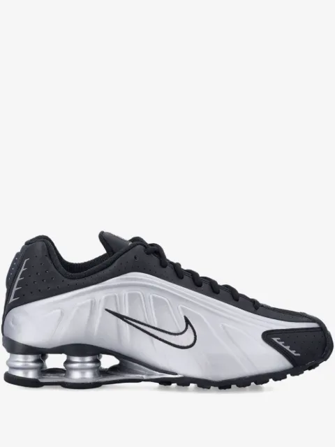 Nike baskets Shox à effet métallisé