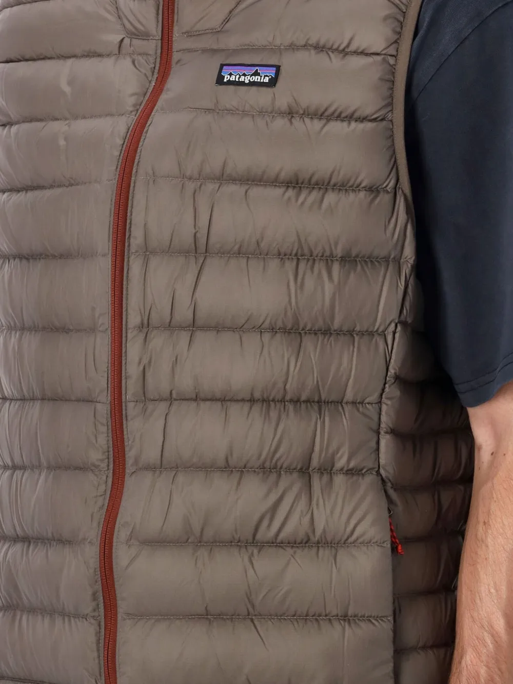 Patagonia Down Sweater™ bodywarmer met rits Bruin