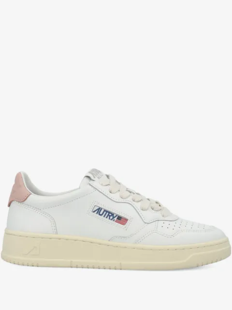 Autry tenis bajos Medalist de piel con perforaciones