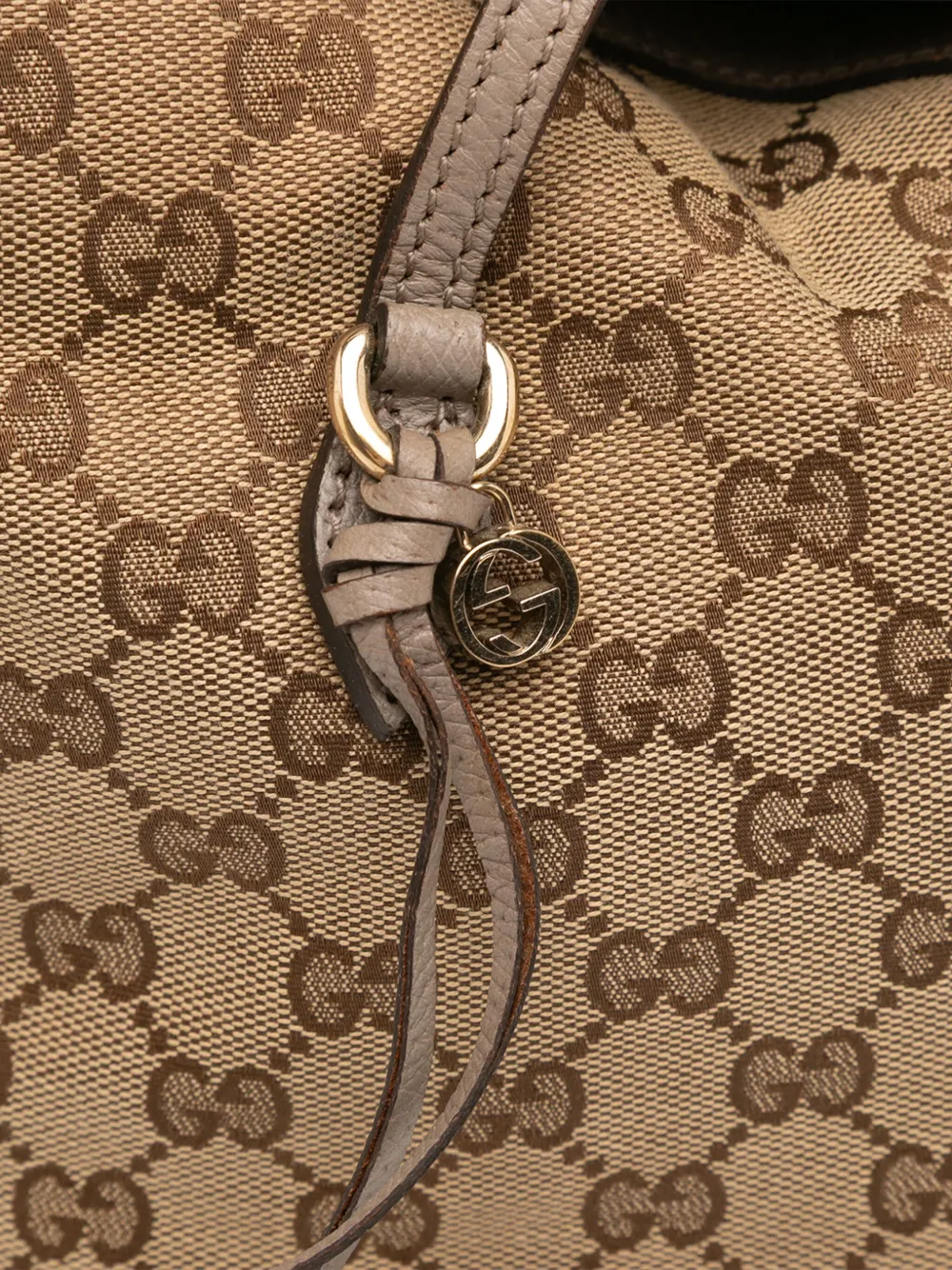 Pre-owned Gucci 2016-2025 Medium Gg Canvas Bree Satchel In Brown