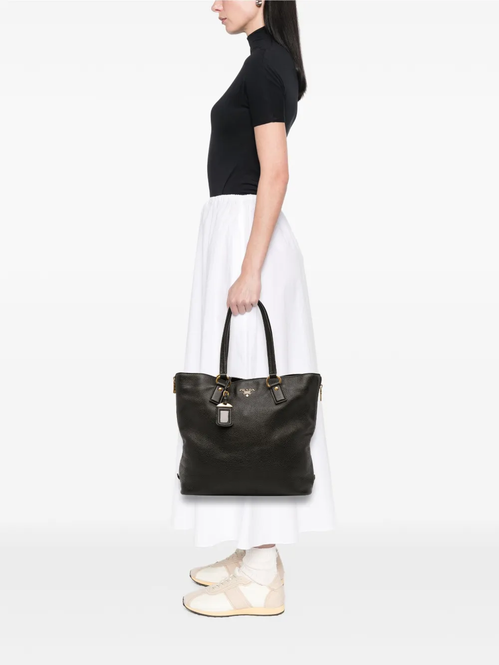 Prada Pre-Owned 2010-2025 Vitello Daino Side Zip tote bag | Pre-Owned | Image 2