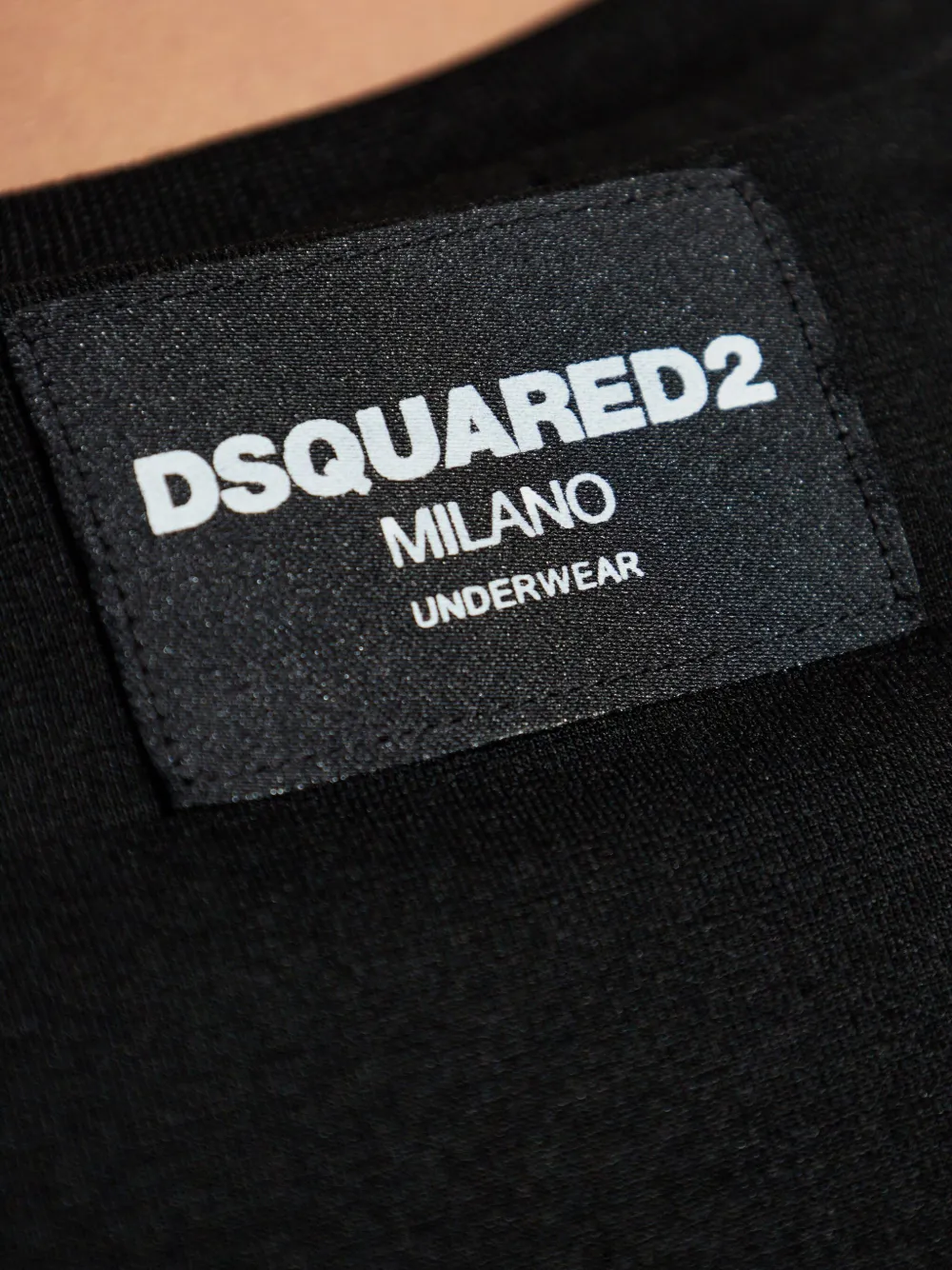 Dsquared2 Logo-patch T-shirt In Black