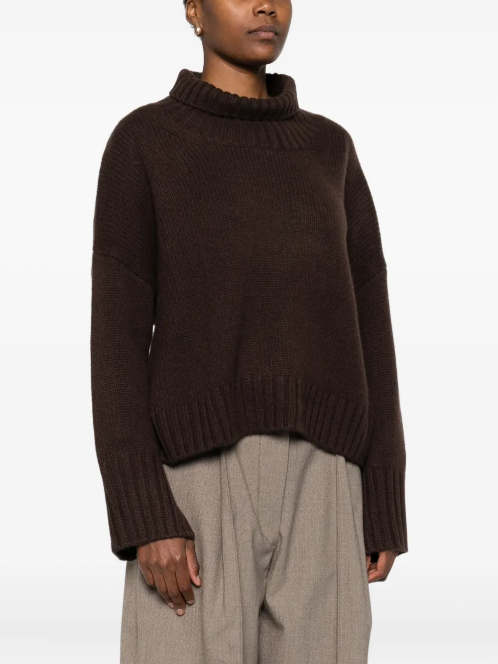 Soft Goat Cashmere Jumper In Brown